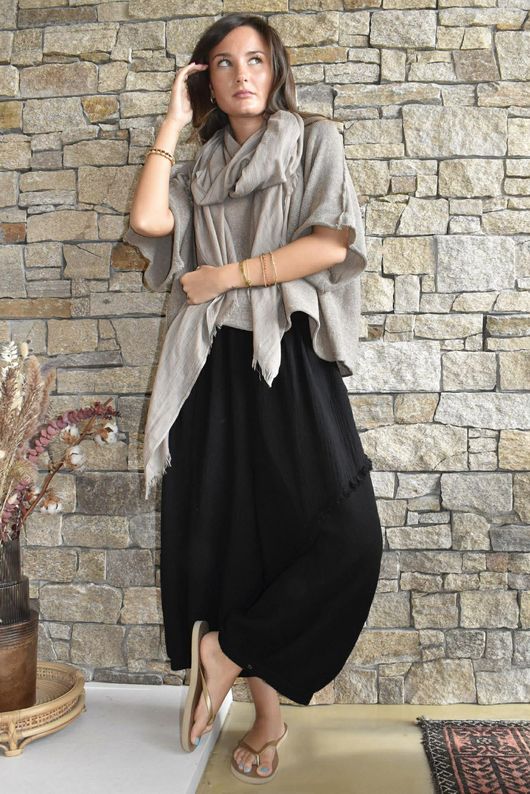 Tasha Cushion Cotton Driftwood Bloom Pant Black